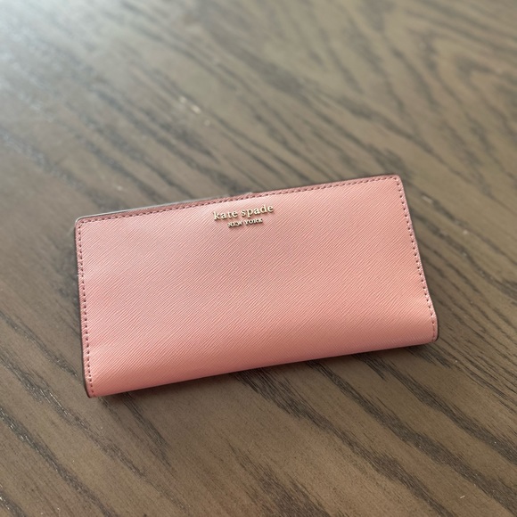 Kate Spade Wallet - Picture 1 of 2